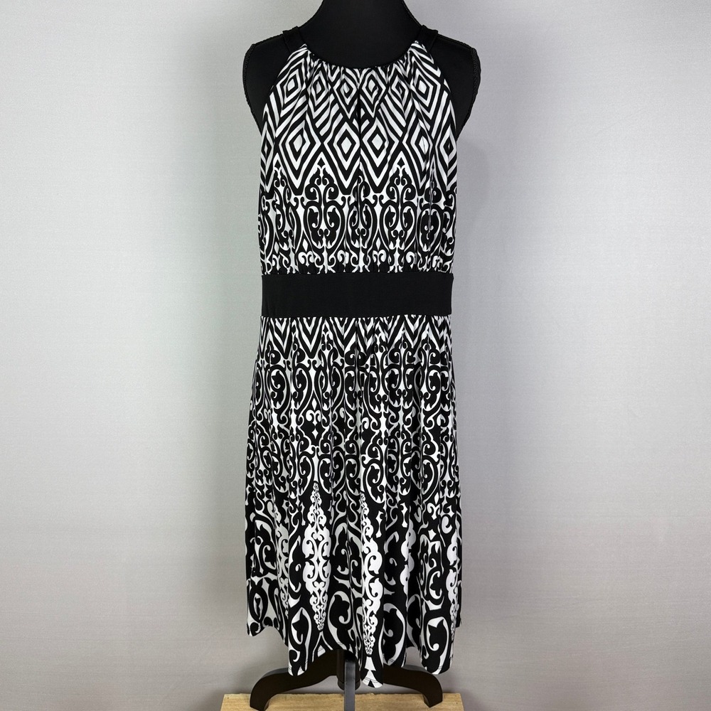 White House Black Market Dress Halter Sleeveless Black‎ White Print
